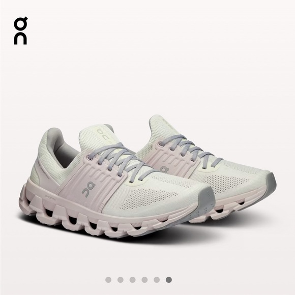 On Running Shoes - Cloudswift 3 AD - SIZE 7.5 - Ivory and Lily